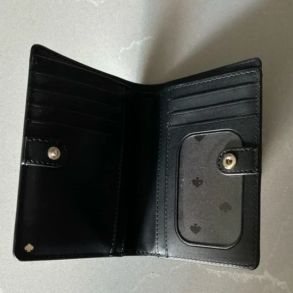 KATE SPADE Wallet Medium Bifold - Picture 4 of 9